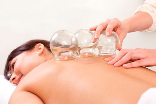 Terapia com ventosaterapia